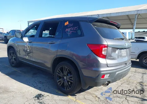 2021 Honda Passport 2Wd Sport z USA, uszkodzony, nr VIN 5FNYF7H22MB014439